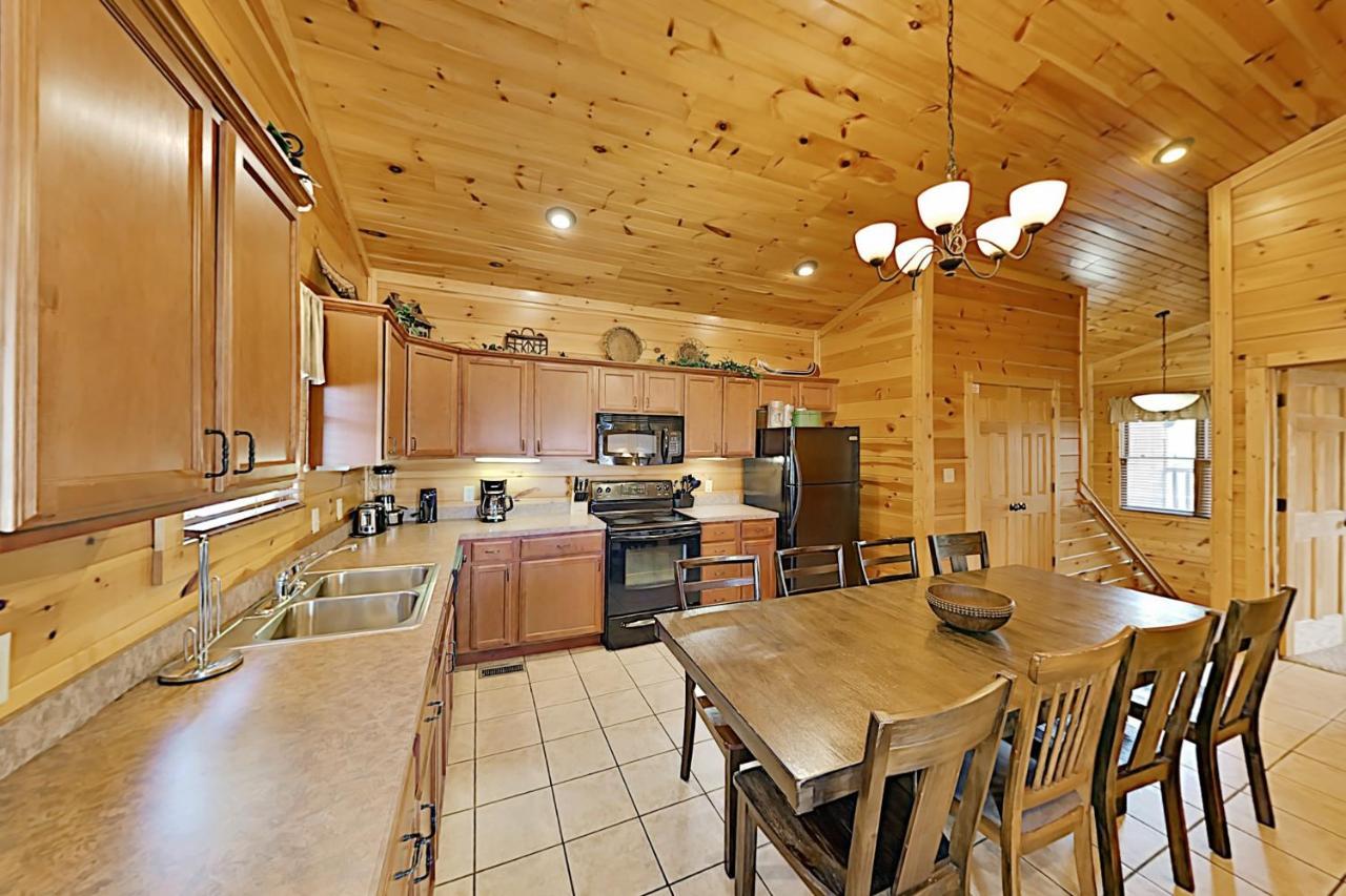 Вилла Gatlinburg Falls Cabin Unit 812 Экстерьер фото