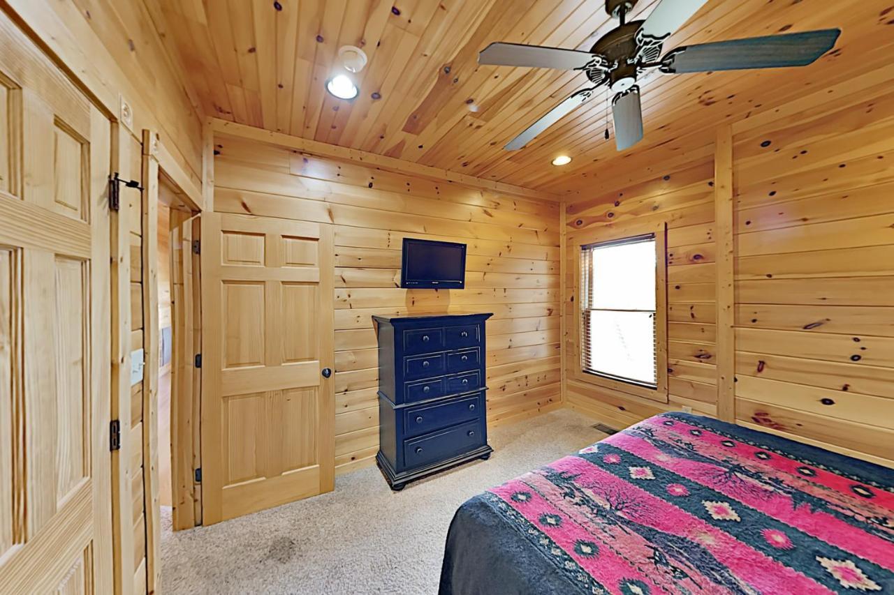 Вилла Gatlinburg Falls Cabin Unit 812 Экстерьер фото